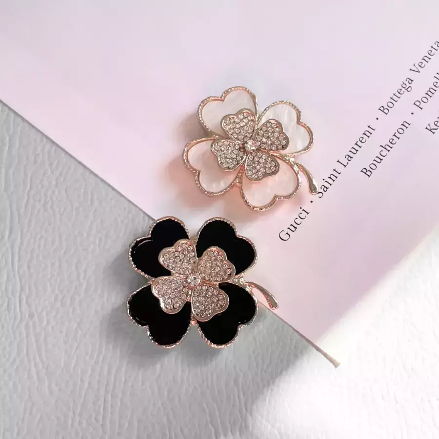 Broche Trevo