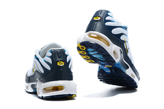 Air Max TN Plus White University Blue na internet