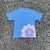 Camiseta Syna World Blue College - Loja Wild Drip - Vista-se como seu artista favorito.