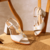Sandália Salto Bloco Couro Off White - Raphaella Booz