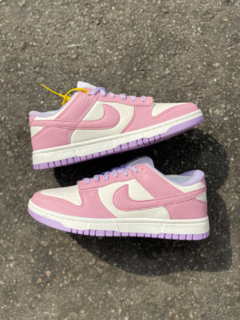 Tênis Nike Dunk Low Rosa na internet