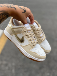 Tênis Nike Dunk Low Dourado - Seu Drop Loja