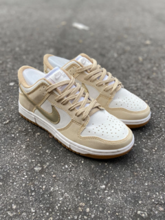 Tênis Nike Dunk Low Dourado - loja online