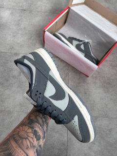 Tênis Nike Dunk Low Cinza Retro - loja online