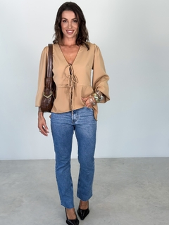 Blusa Elisa na internet