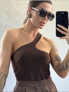 Blusa Giseli na internet