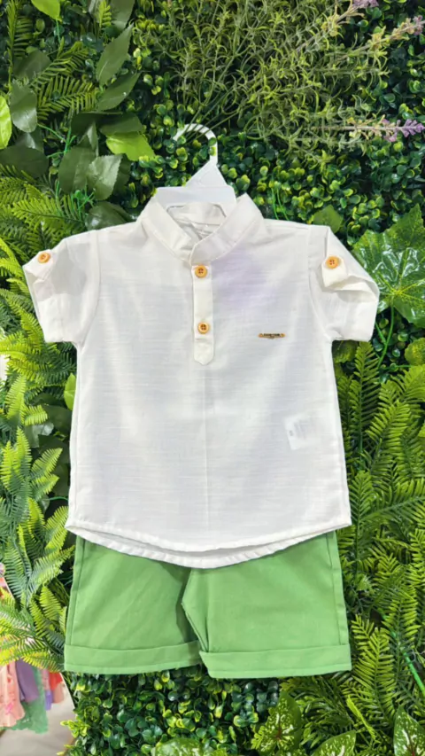 Conjunto Camisa Botão e Short Verde