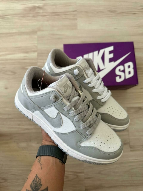 Dunk Low Cinza