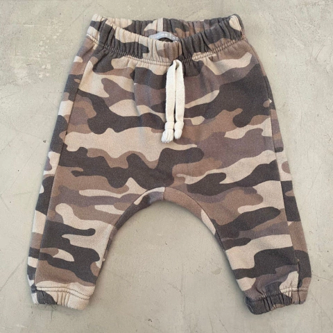 Jogger Camuflado de Frisa I Minimimo Talle 3M