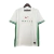 Camisa branca do torcedor masculino da seleção da Nigéria, com detalhes em verde e o logo da Nike.