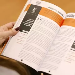 Imagem do Café Com Deus Pai | Porções diárias de Renovação | Junior Rostirola