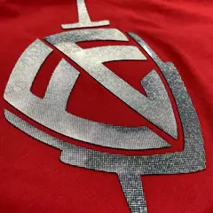 Camiseta Masculina Vermelha Escudo Fé - comprar online