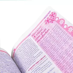 Bíblia Sagrada Entre Meninas e Deus | NTLH | Letra Normal | Capa Luxo Magnólia na internet