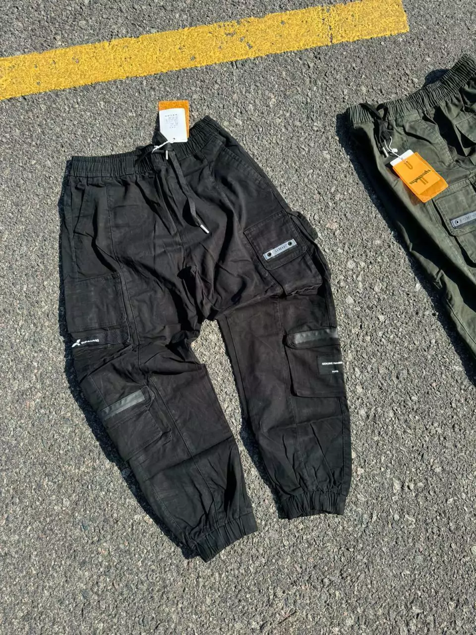 Pantalón cargo Genuine Negro