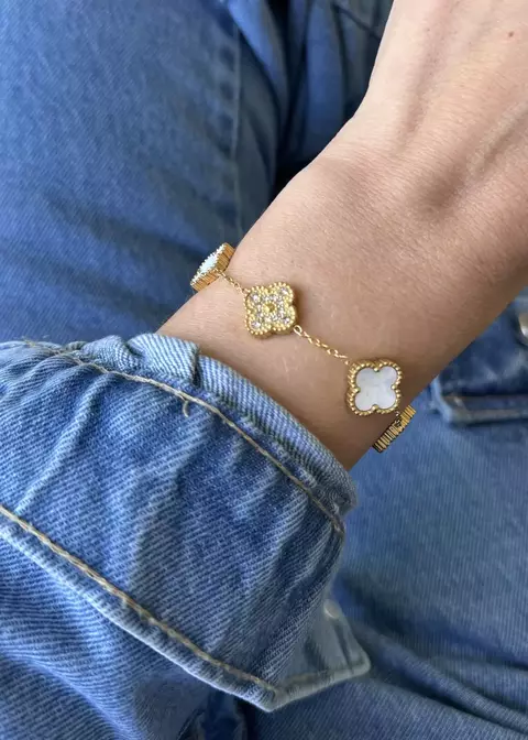 PULSEIRA 5 TREVOS LADO BRANCO E CRAVEJADO - ACO0780 - comprar online