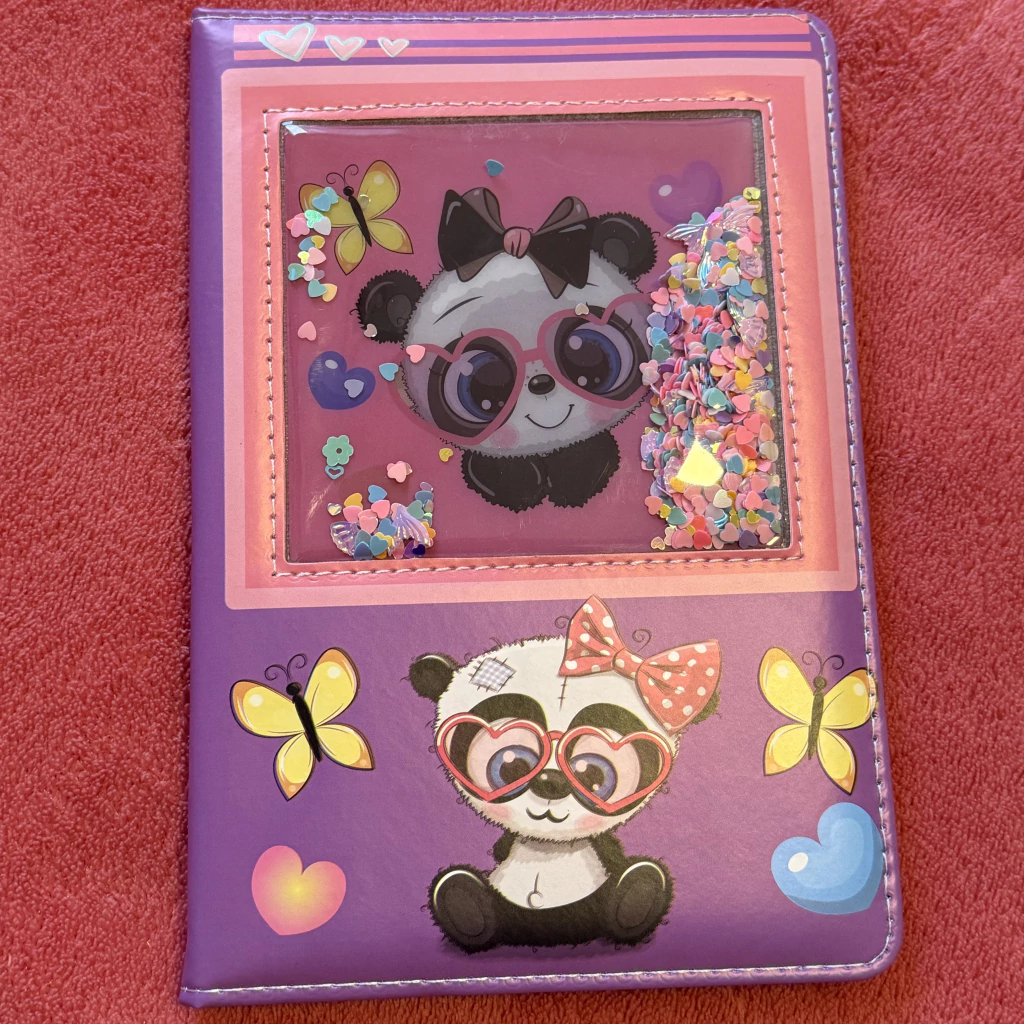 ￼CADERNO BROCHURA COM BRILHO PANDA LULUCA