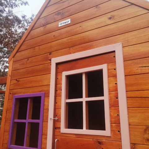 Casita con balcón - comprar online