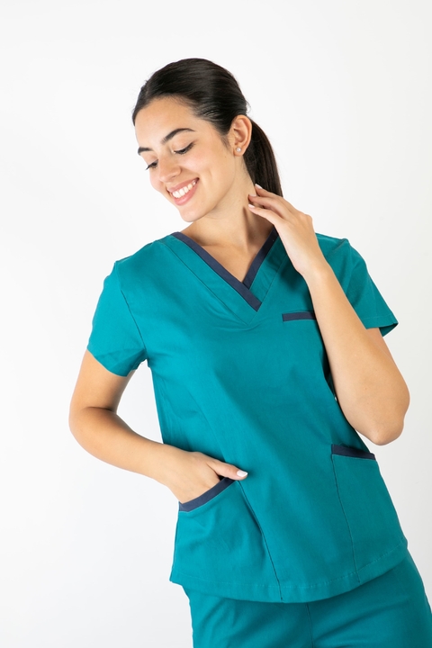 Ambo verde petróleo