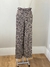 Calça Animal Print Onça Armazém na internet