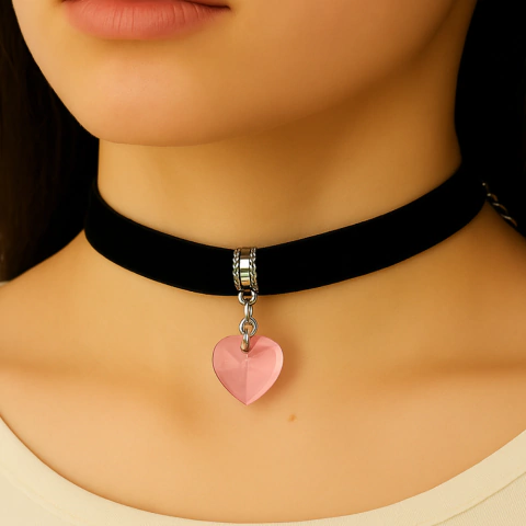 Choker com pingente Coração Rosa pedra sintética 1,5cm