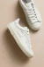 Tênis Off White na internet
