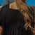 Vestido negro corto de estilo romántico. Ideal para eventos especiales en primavera, verano u otoño. Ropa de mujer estilo boho chic, perfecta para complementar looks casuales y elegantes.