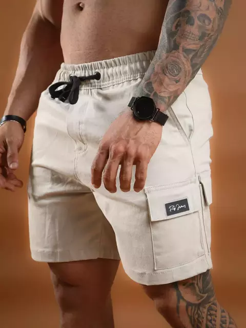 Short Mauricinho Cargo com Elastano - Creme - comprar online