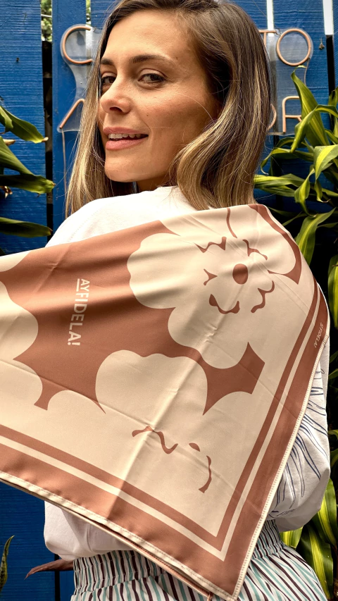 Pañuelo Estela Arena - comprar online