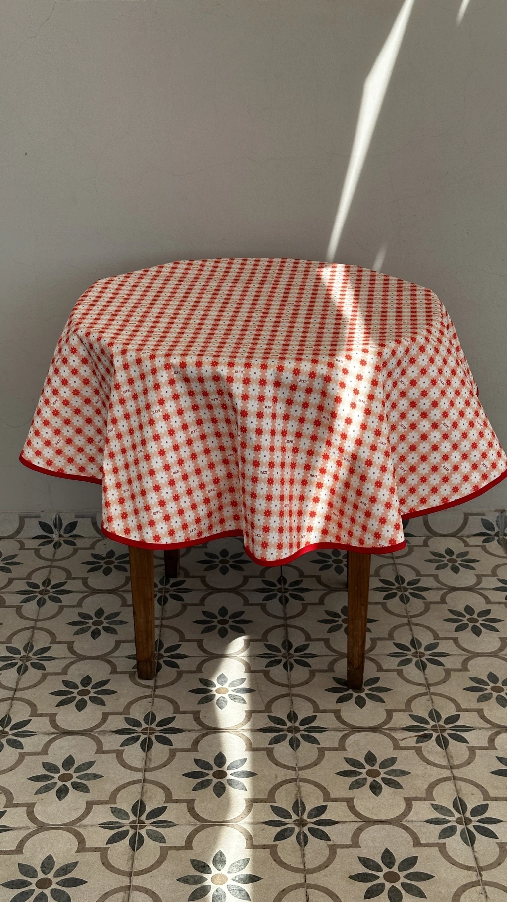 Mantel Viena Vichy Marga Impermeable - REDONDO