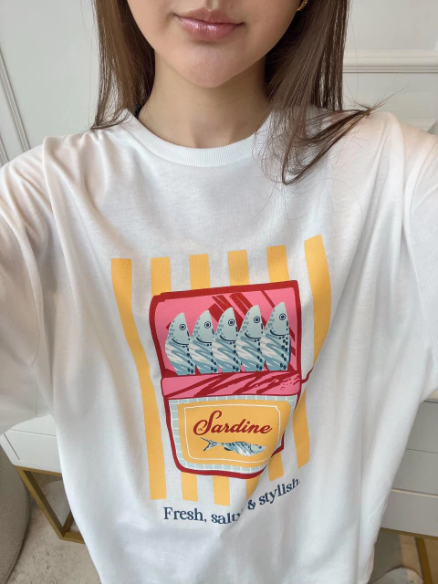 T-shirt Over Color Sardine Box - comprar online