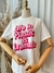 T-shirt Básica Barbie Life in Plastic na internet