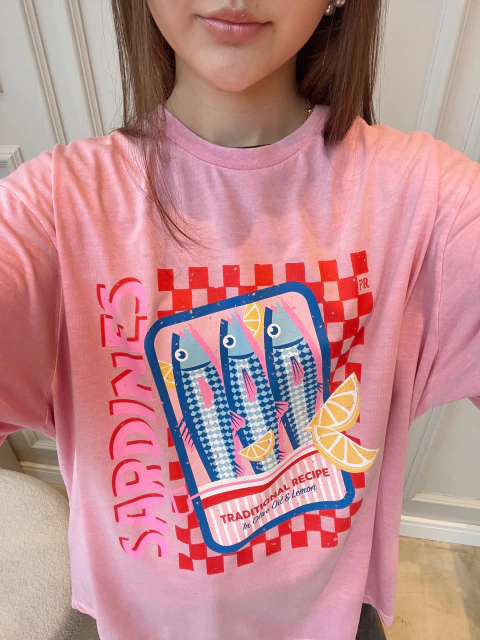 T-shirt Over Estonada Sardines