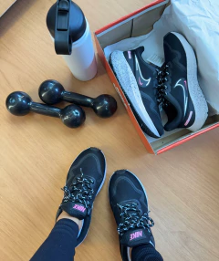 Air Zoom NK 47 Preto/Pink - Maricotha Calçados