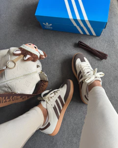 Samba Sintético Off White/Café - comprar online