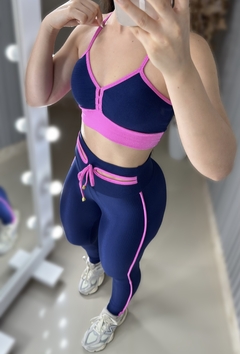 Conjunto de legging empina bumbum poliamida aveludado marinho com rosa - comprar online