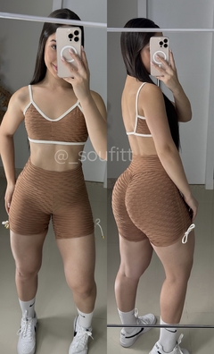 Conjunto de short empina bumbum brocado mocha mousse + off