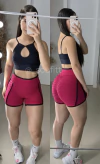Conjunto de short empina bumbum poliamida brocado preto com marsala