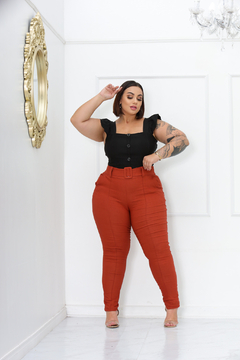 Calça Social Alfaiataria Bengaline Cinto Fixo - Moda Plus Size Feminina Elegante | Thangerina Store