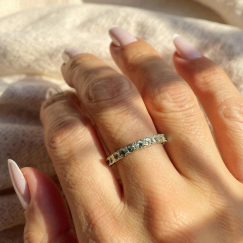 Aliança Zirconias Maçã Verde