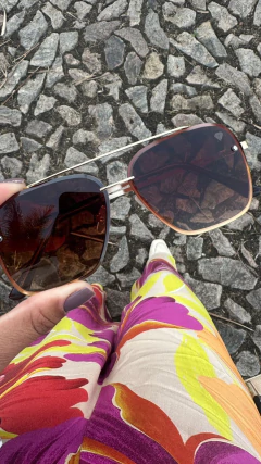 Oculos de sol Sardenha aviador marrom degrade na internet