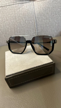 Oculos de sol Maui Prata degrade na internet