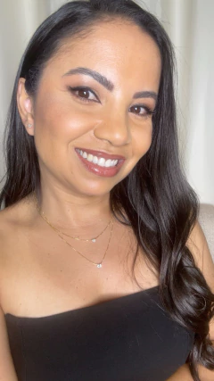 Mix De Colares e Brinco Coração incolor