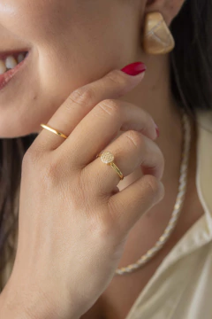 Brinco Acetinado Cravejado