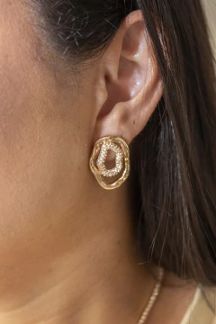 Brinco Orgânico Cravejado - comprar online