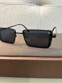 Oculos de sol Bali preto na internet