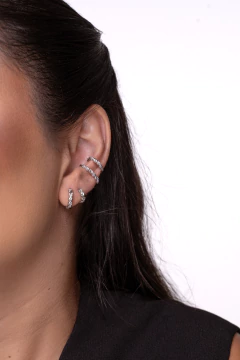 CONJUNTO PIERCING E EAR HOOK TORCIDO COM CRAVAÇÃO