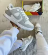Dunk SB Branco/Cinza