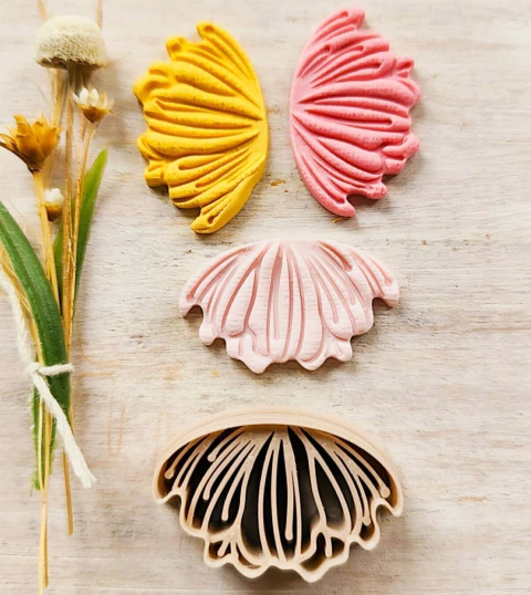 462 - CORTADOR FLOR - 4X2,5cm - comprar online