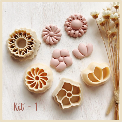 625 - KIT DE 4 MINI CORTADORES FLOR - 2cm - comprar online