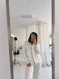 Camisero blanco + regalo (conjunto de ropa interior o pack de bombachas) - Clotilde